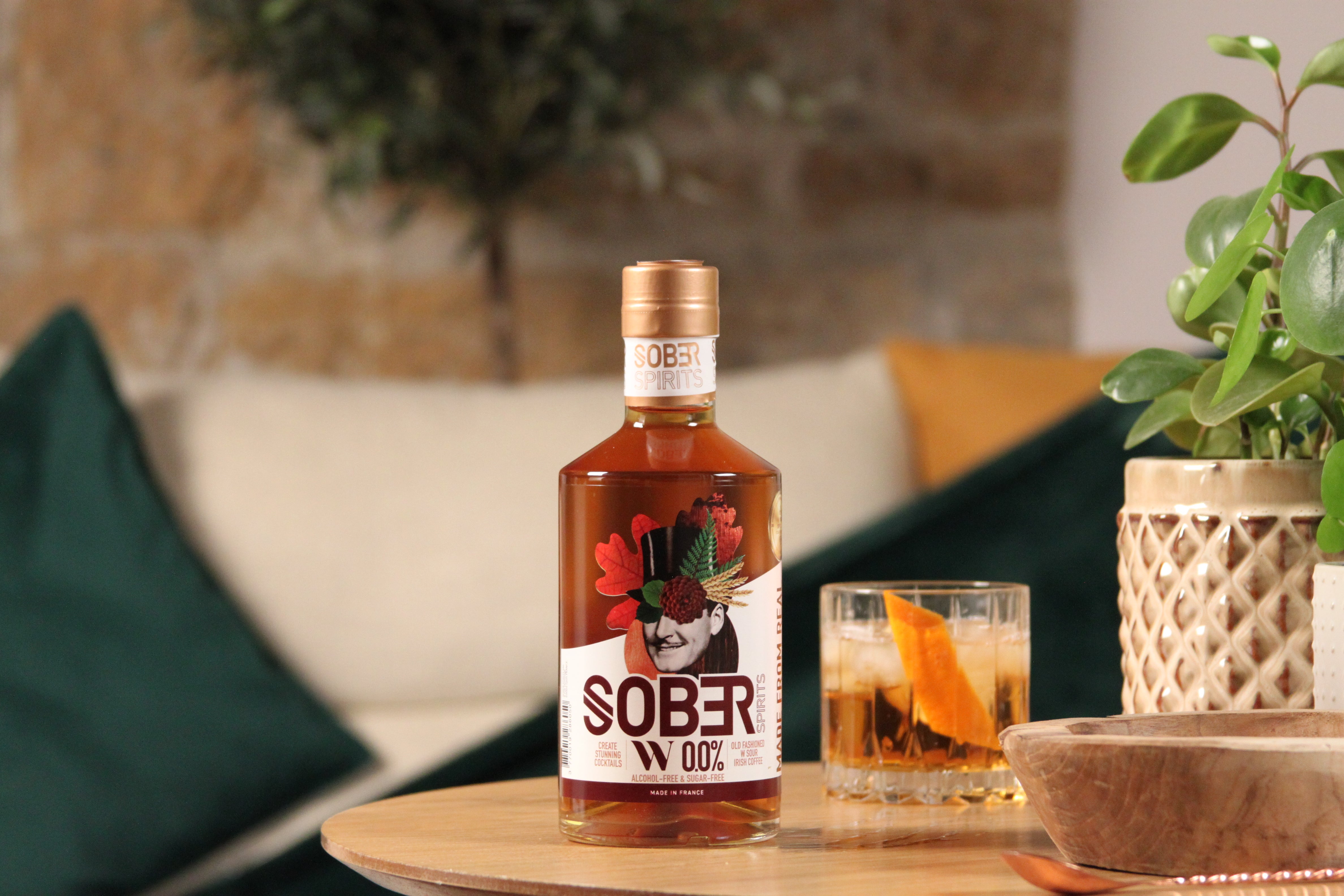 Non-alcoholic whisky